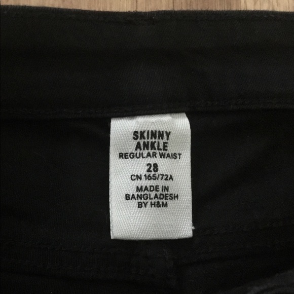 H&M Mid-Rise Black Skinny Ankle Denim Sz 28 - Picture 7 of 8